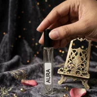 Aura parfume: Internet xit atirining jozibasi rasmi