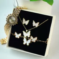 Kapalak To‘plami Taqinchog‘i: Ayollar Uchun Naqshinkor Va Hashamatli Zargarlik To'plami rasmi