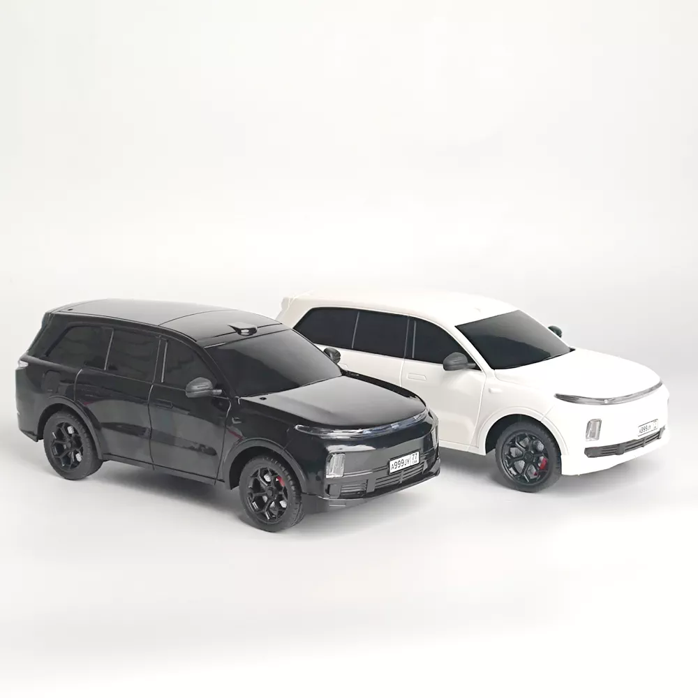 'Li pultli avtomobil o'yinchog'i!' rasmi