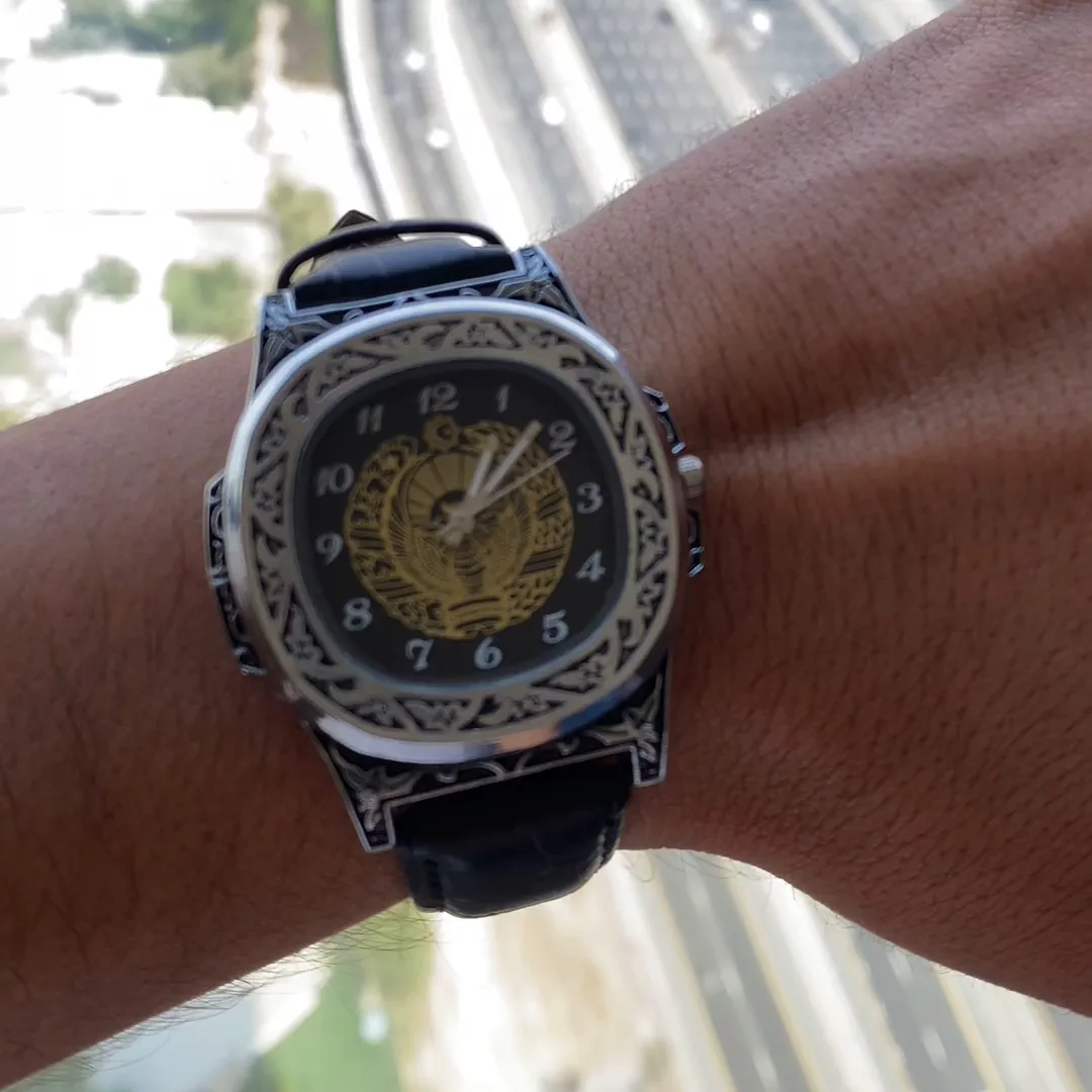 'Patekgerb: Nafosat va Aniq Vaqtning Yuksak Timsoli' rasmi