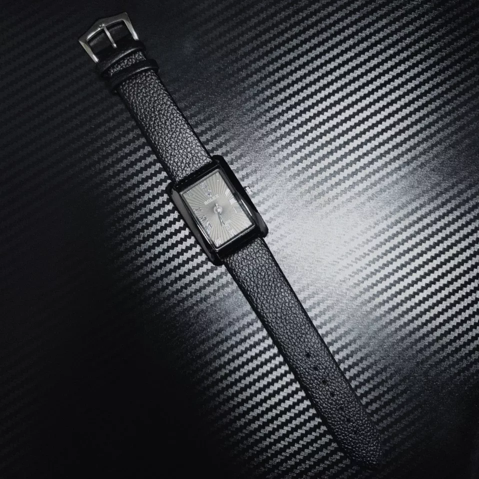 '🖤 ROLEX Klassik Rectangle Edition' rasmi