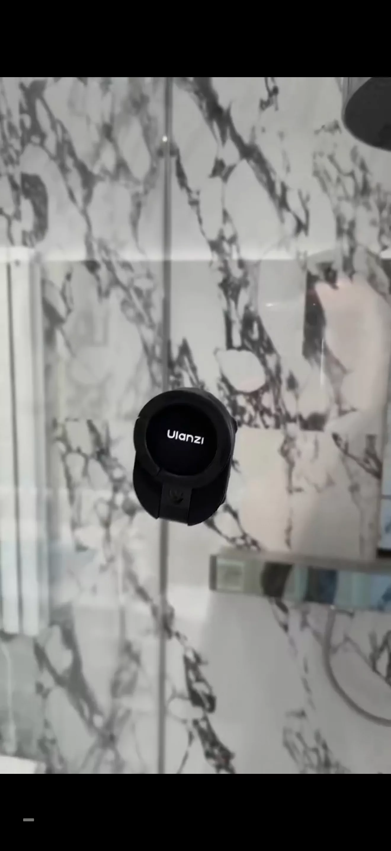 'Yopishuvchan Holder 3-in-1: Telefoningiz uchun universal va ishonchli yechim!' rasmi